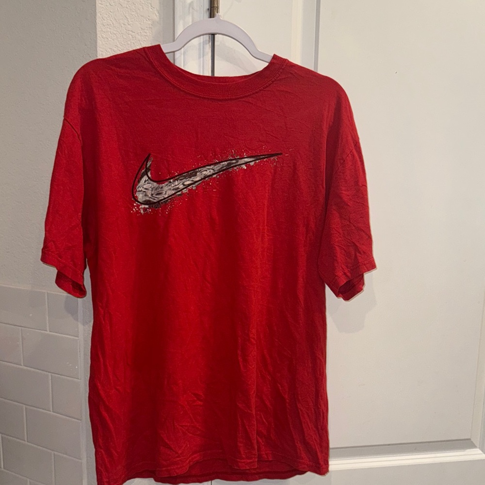 Nike Unisex Red Tee with Iconic Swoosh